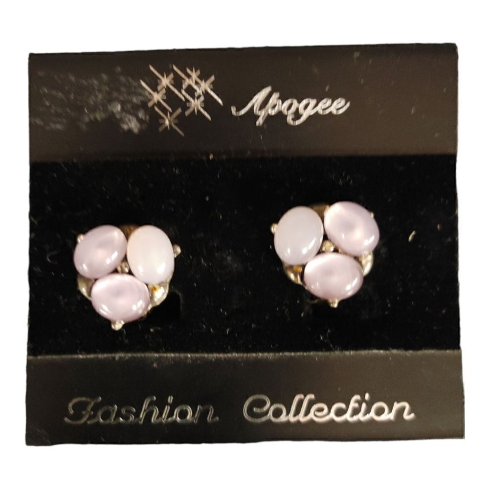 LADIES APOGEE FASHION COLLECTION PEARL AND RHINESTONE CLIP ON EARRINGS.